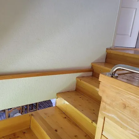 Mandic House דירה