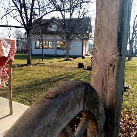 Mandic House דירה *