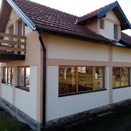 Mandic House דירה *